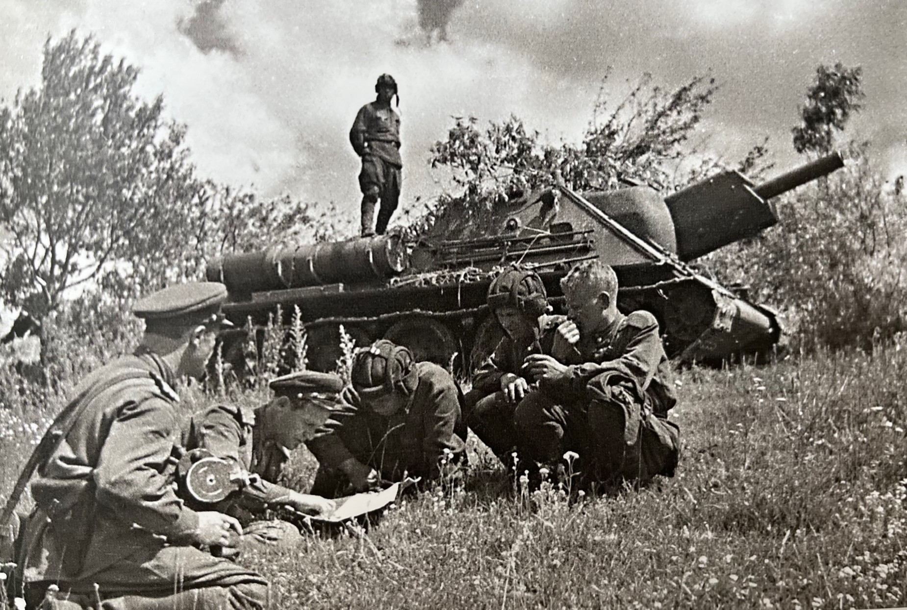 Советская операция кутузов. Курская битва наступательная операция. Су 122 Курская дуга. Су-122 в бою. Курская операция 1943.